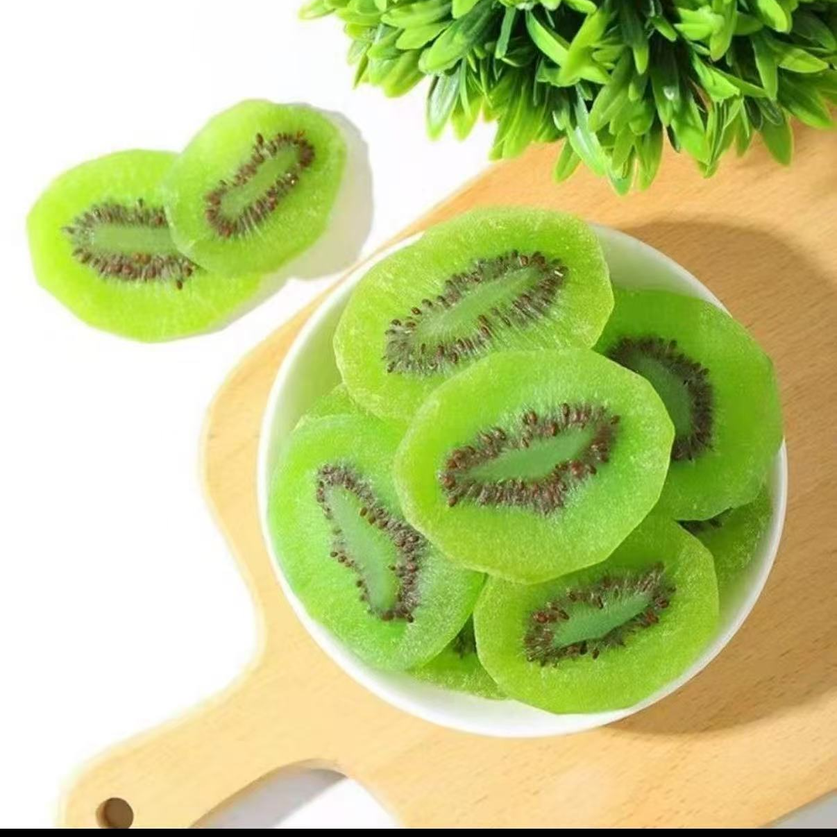 陕西特产绿心猕猴桃干酸甜可口营养丰富富含维C休闲零食