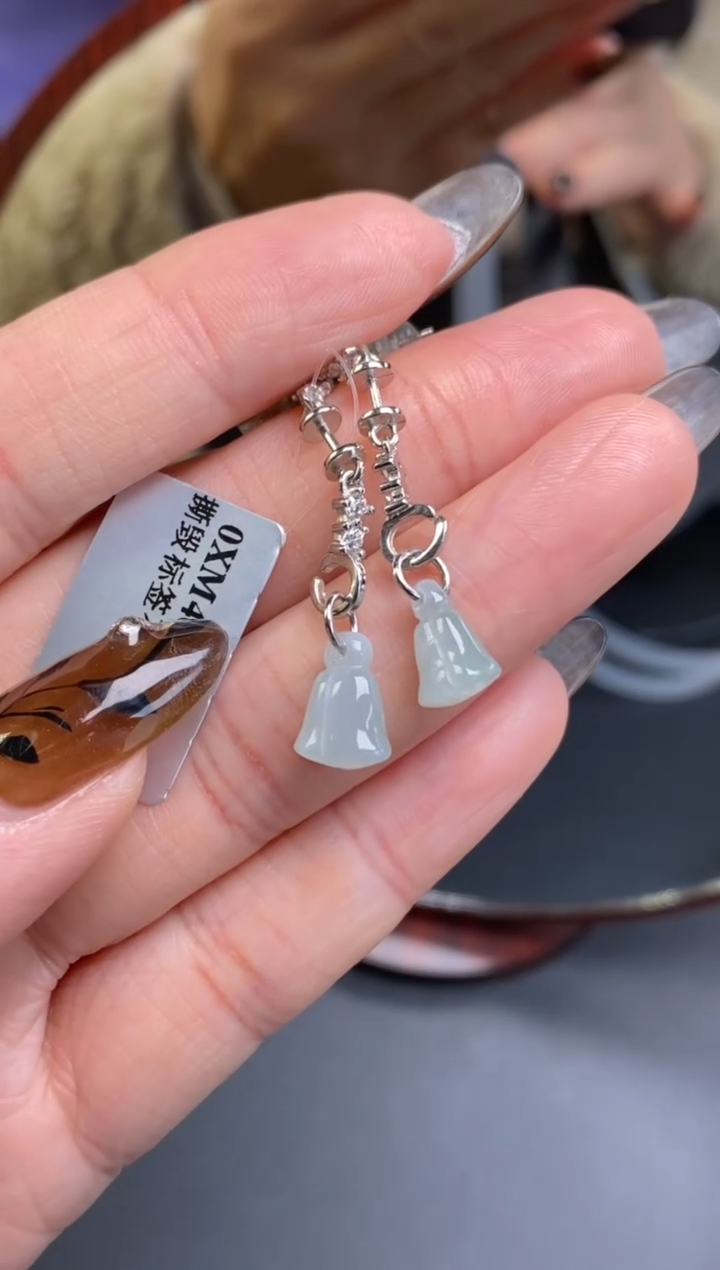 颈饰银S925镶嵌翡翠15785