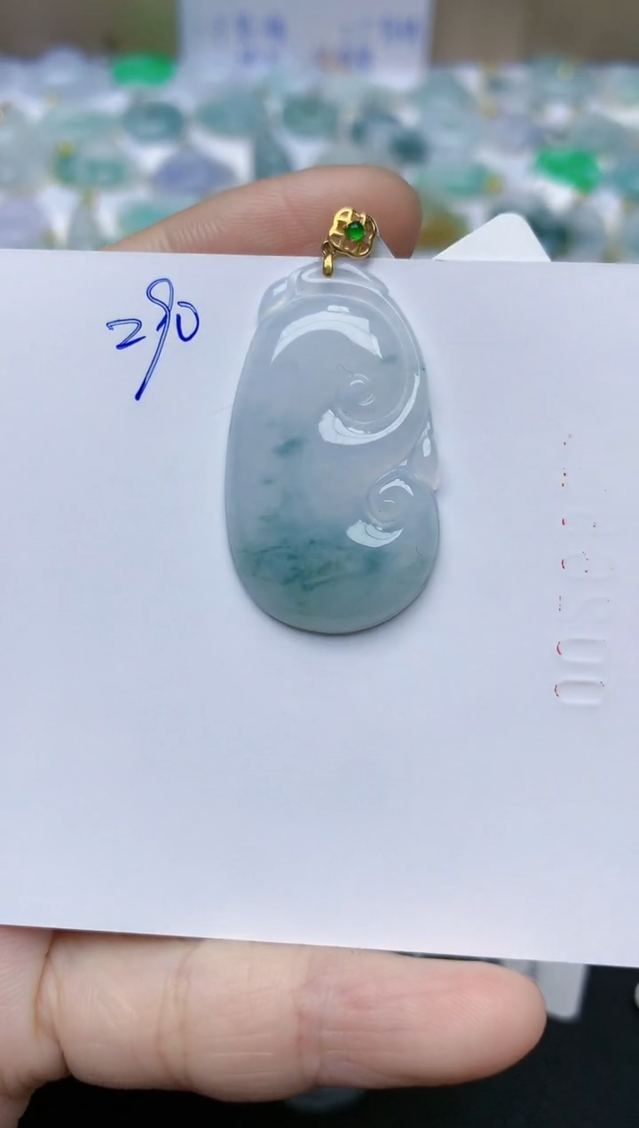 【闪购商品】翡翠颈饰18K金镶嵌天然翡翠A货    