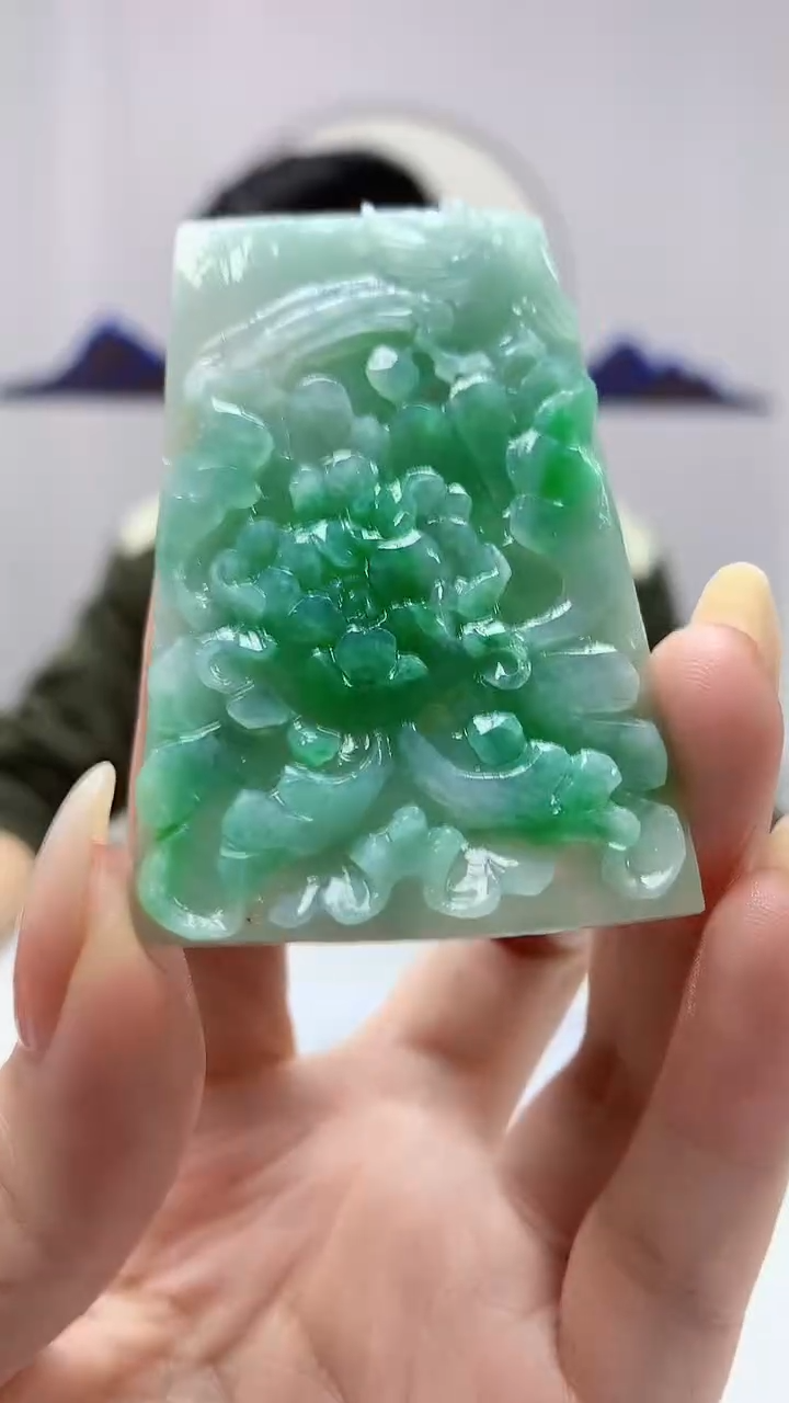 【闪购商品】定制翡翠未镶嵌5152DD-毛货挂件83