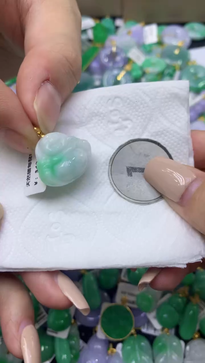 颈饰未镶嵌翡翠天然缅甸翡翠A货