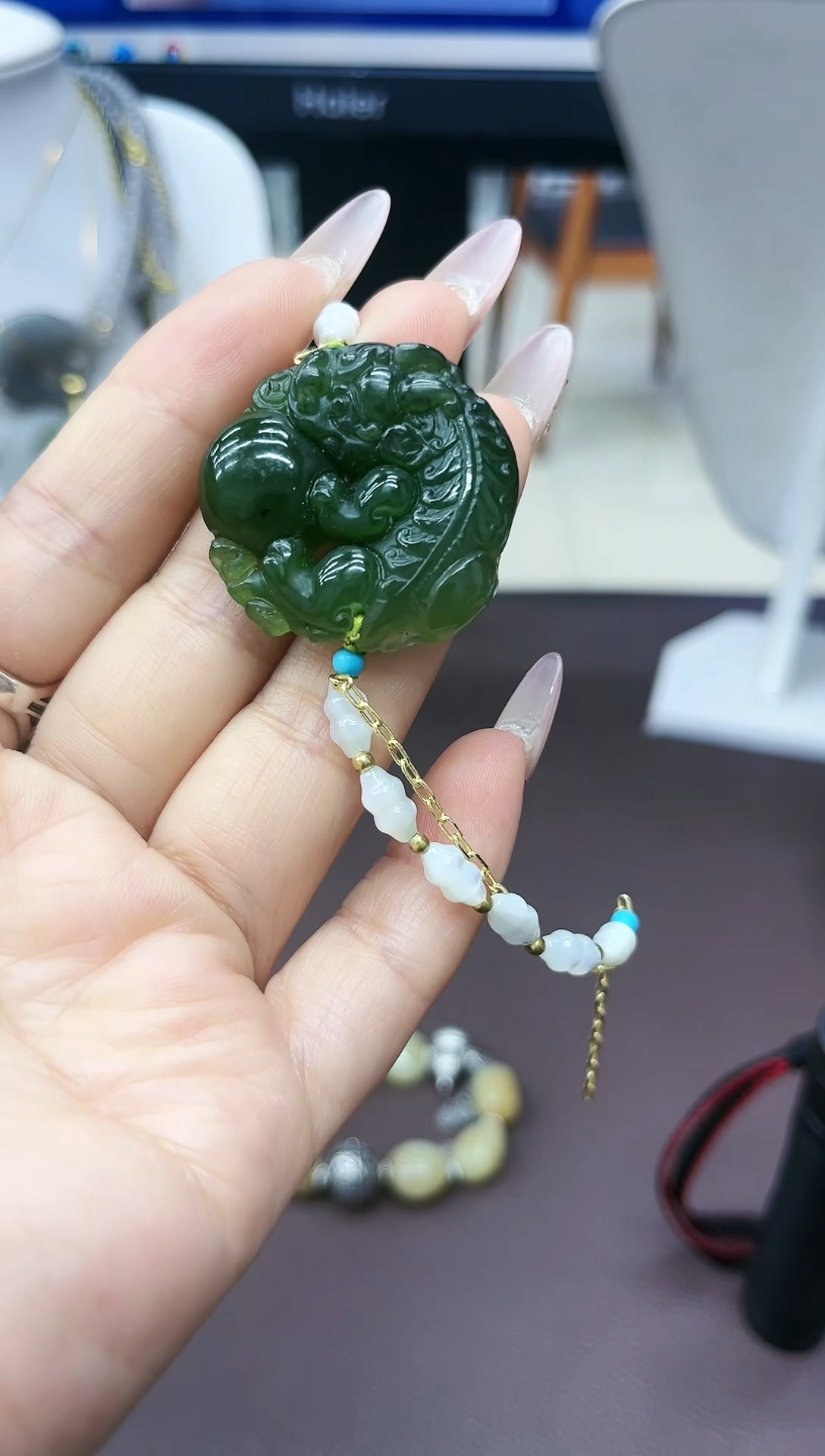 未镶嵌手链和田玉貔貅手链