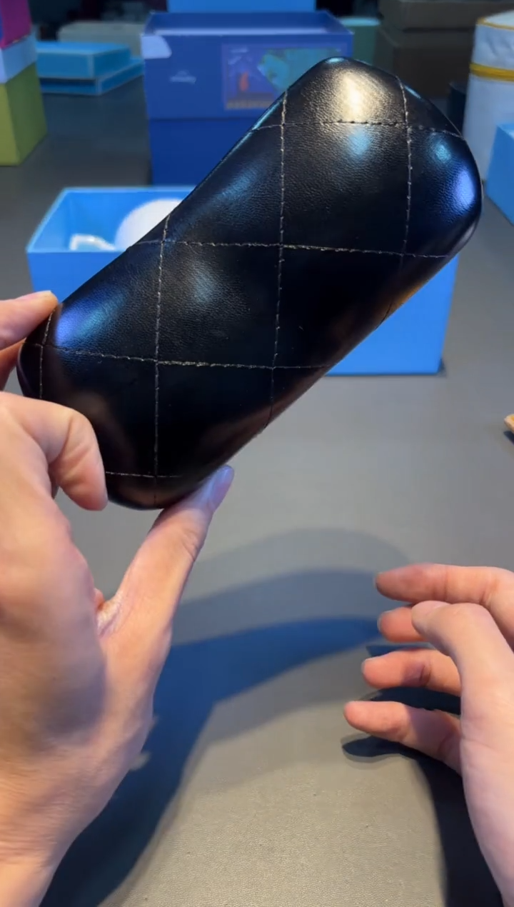 乡黑 小新全球仓小新全球仓小新全球仓