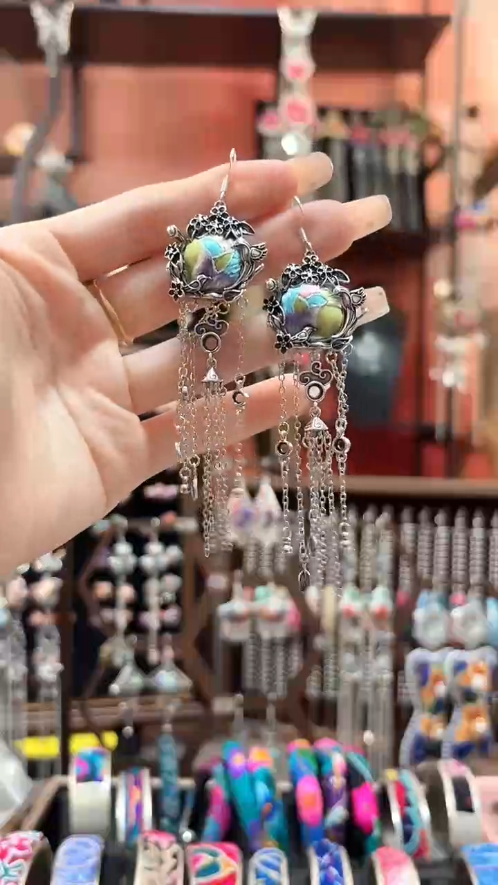 织绣云织谣民族风精美饰品   98