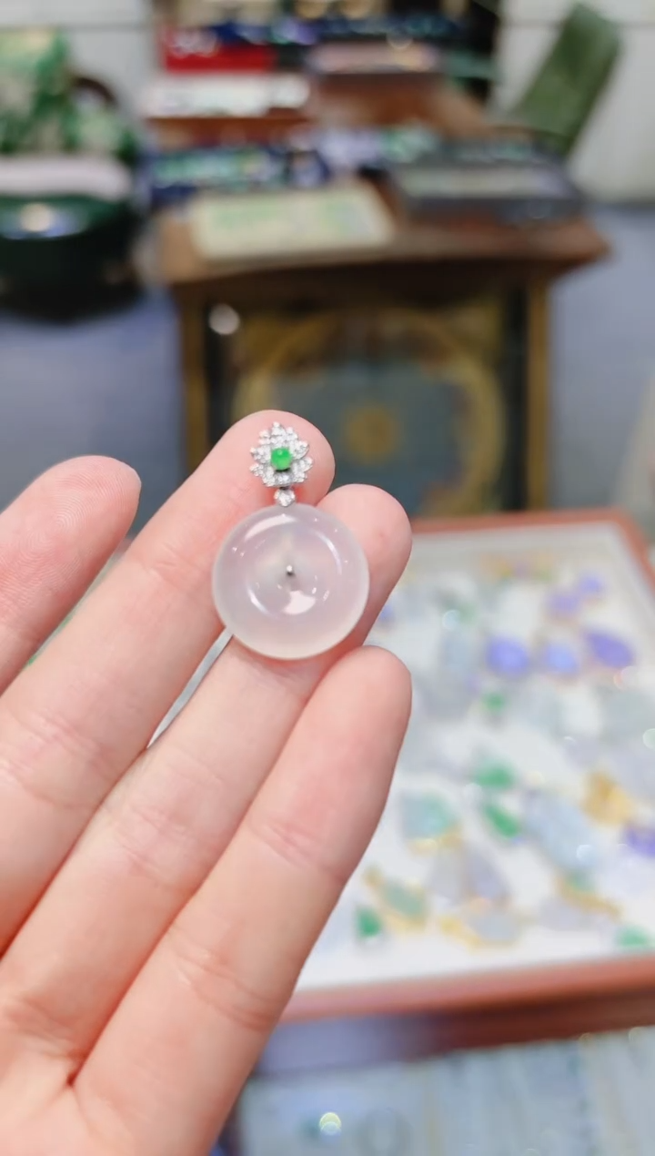 【闪购商品】翡翠颈饰18K金镶嵌白冰翡翠平安扣项坠