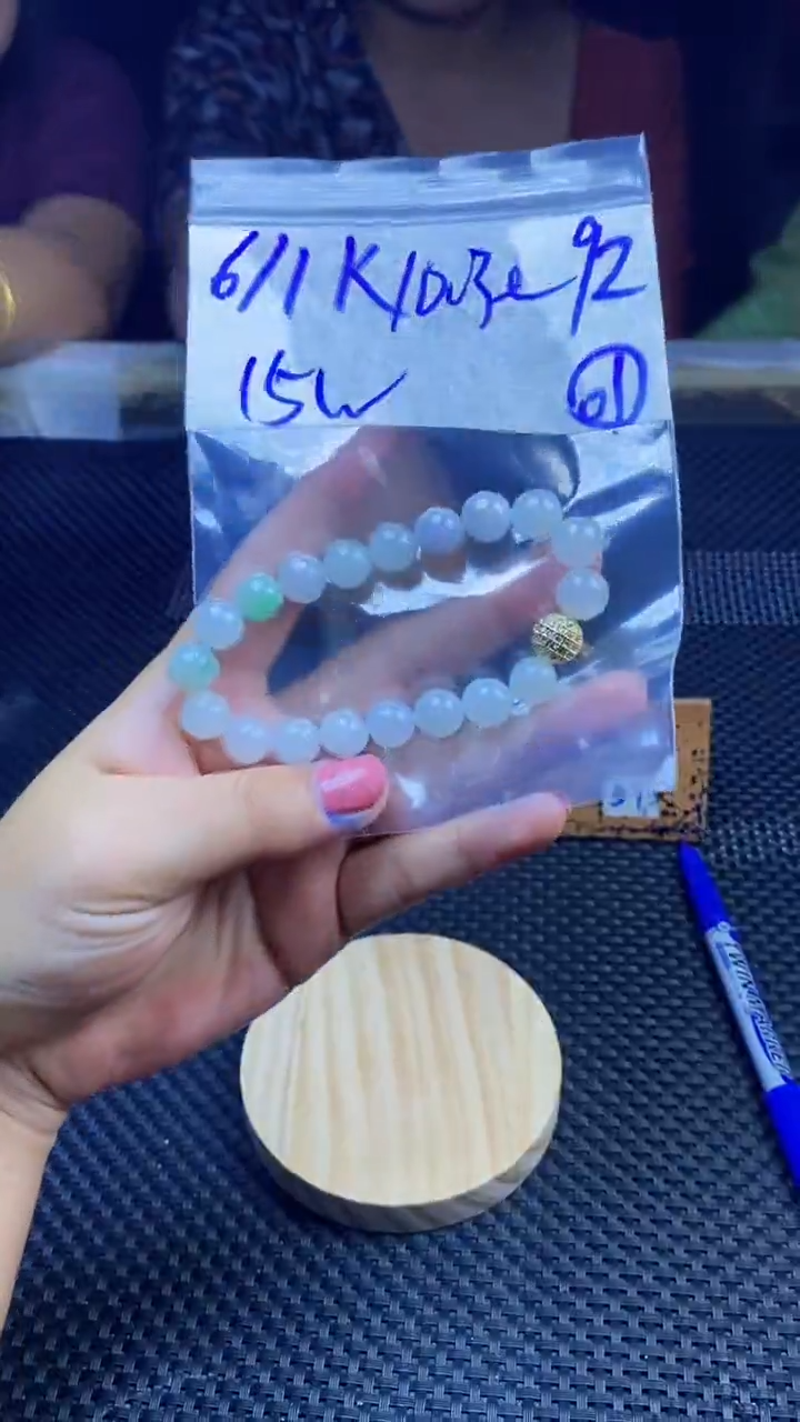 定制翡翠未镶嵌天然缅甸A货翡翠，多样性发货只发其一