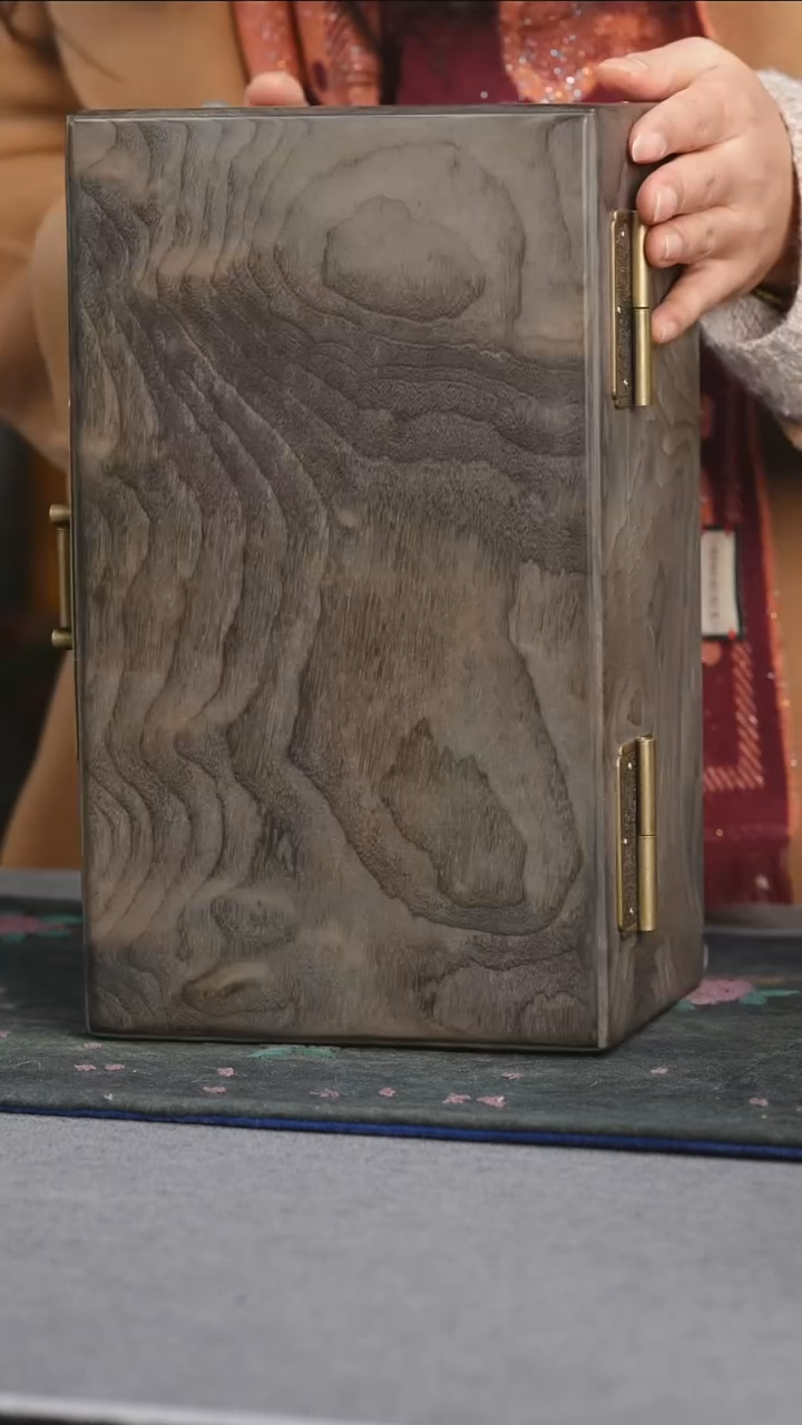 【闪购商品】楠木（金丝楠）其他古沉金丝楠山水纹一木一器首饰盒