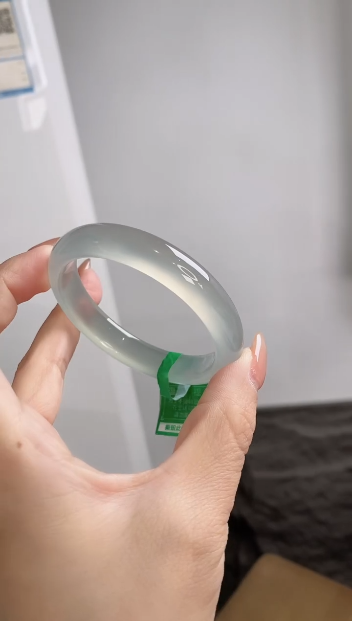 玛瑙/玉髓手镯未镶嵌54-55圈