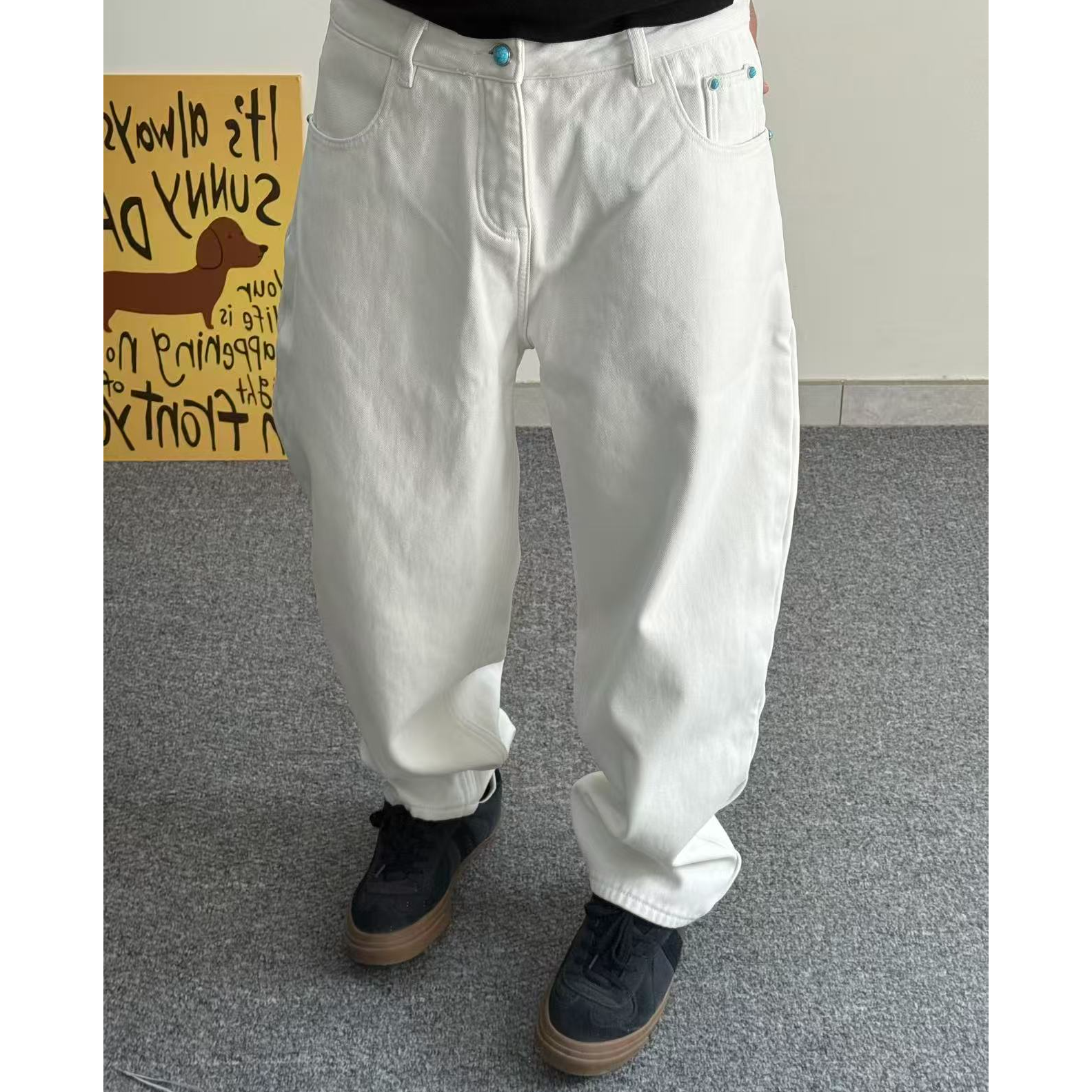 秋冬直筒黑白纯色加绒款休闲牛仔长裤