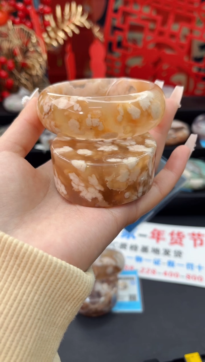 【闪购商品】石英质玉手镯未镶嵌赠送镯心（60圈口）