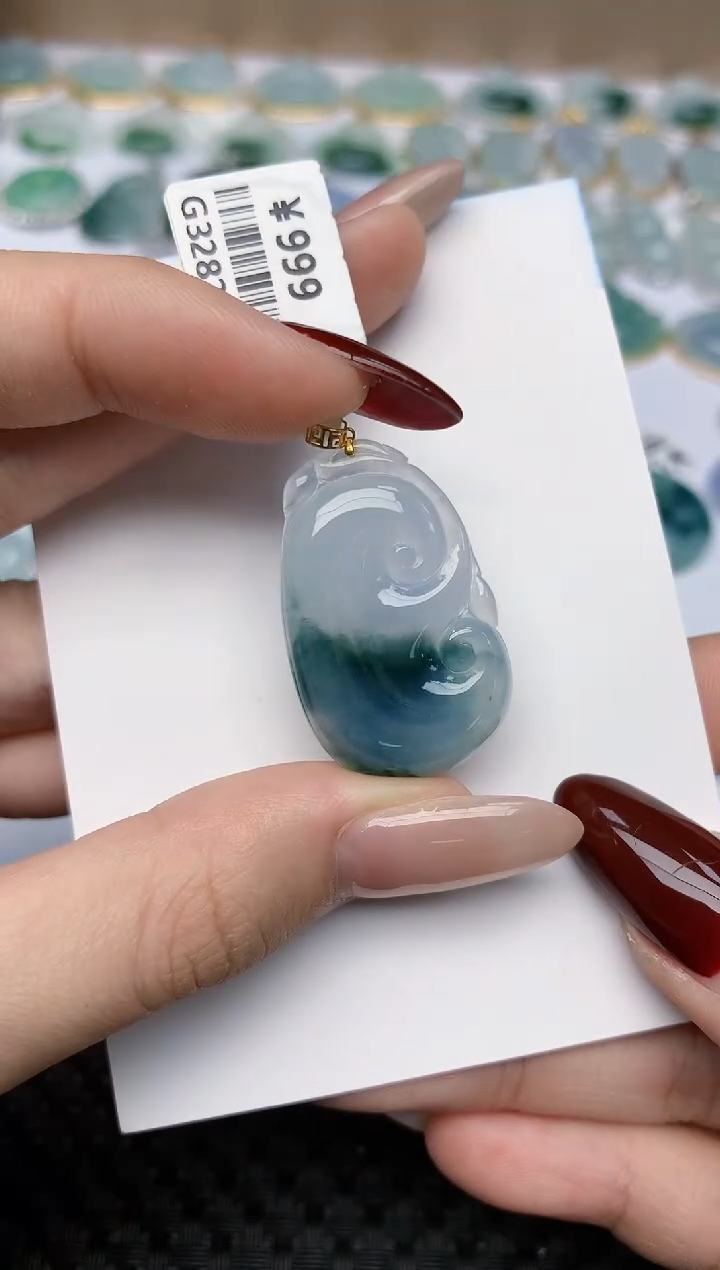 【闪购商品】翡翠颈饰18K金镶嵌天然翡翠a货