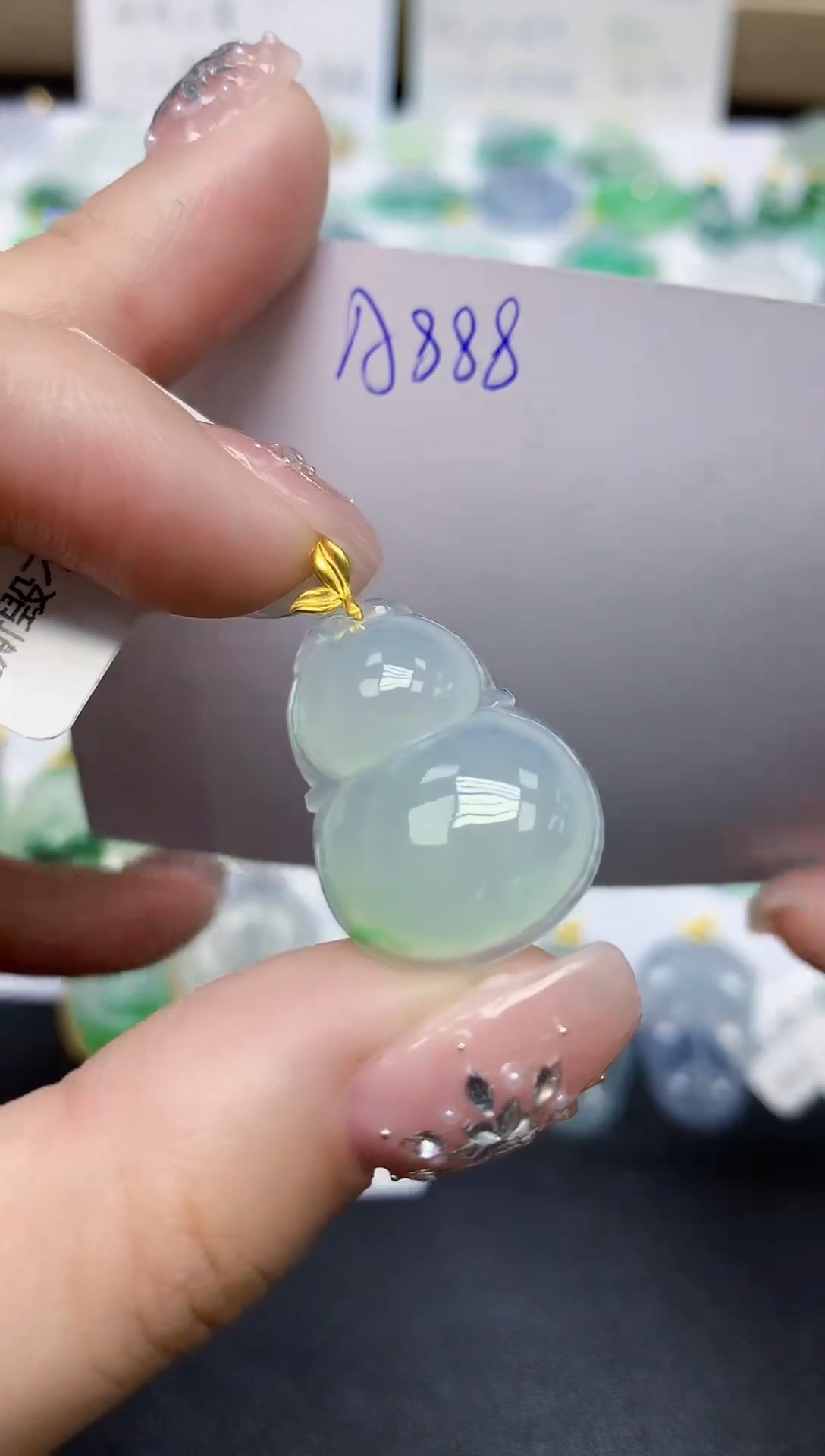 颈饰18K金镶嵌翡翠天然缅甸翡翠A货翡翠百元以上9元证书费自理