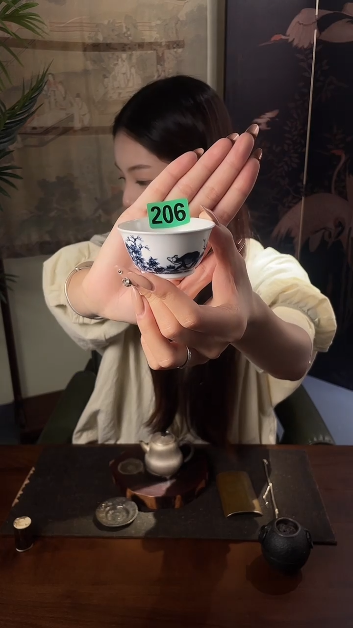 青花牧牛杯..206