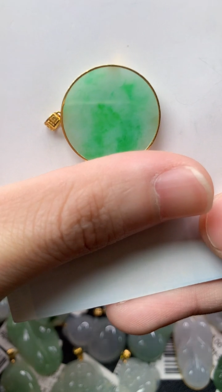 【闪购商品】翡翠颈饰18K金镶嵌1..........