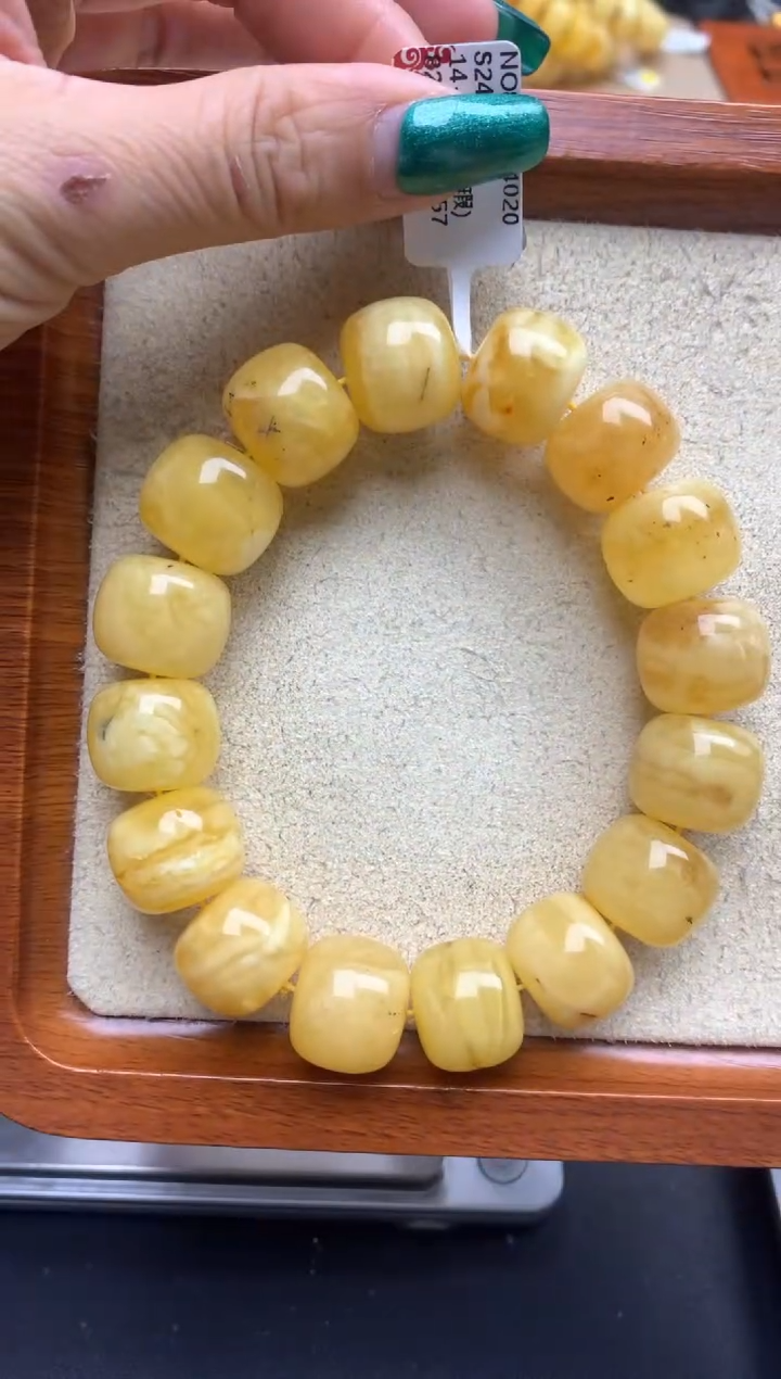 【闪购商品】蜜蜡珠宝奇石未镶嵌64