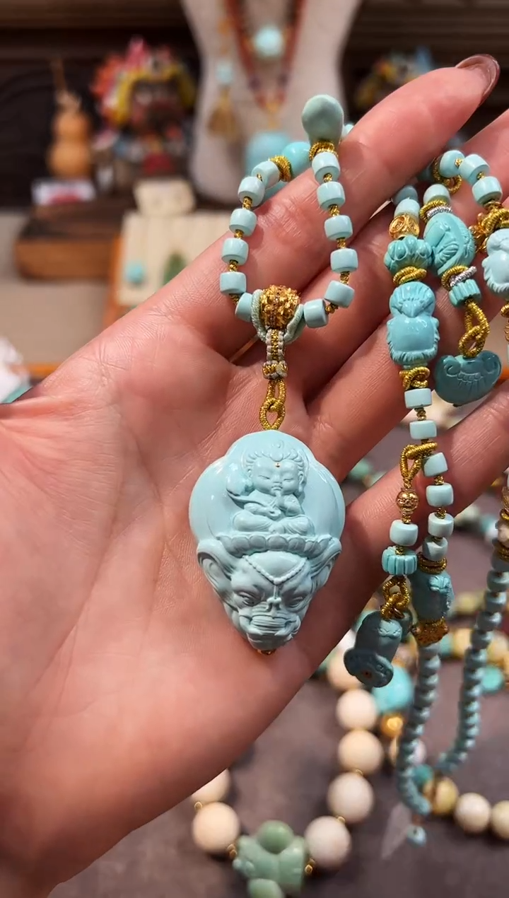 18K金镶嵌绿松石颈饰绿松石项链