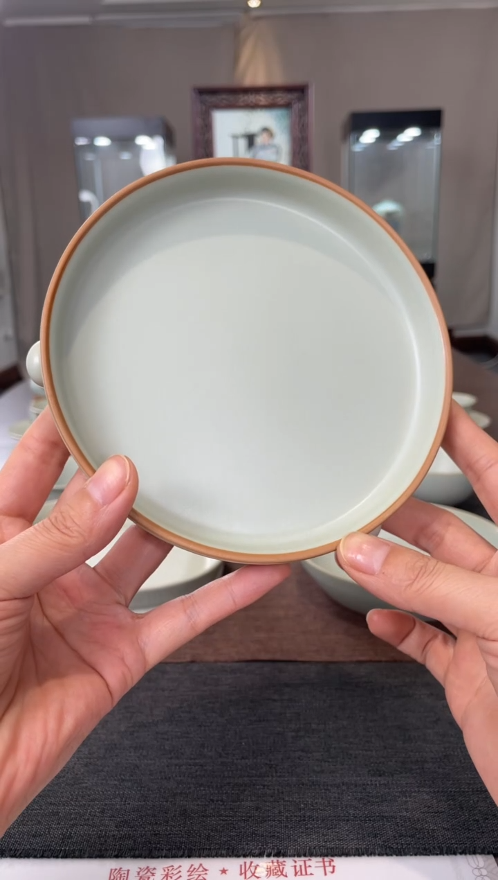 【闪购商品】壶承周泽堂天青三足尊壶承