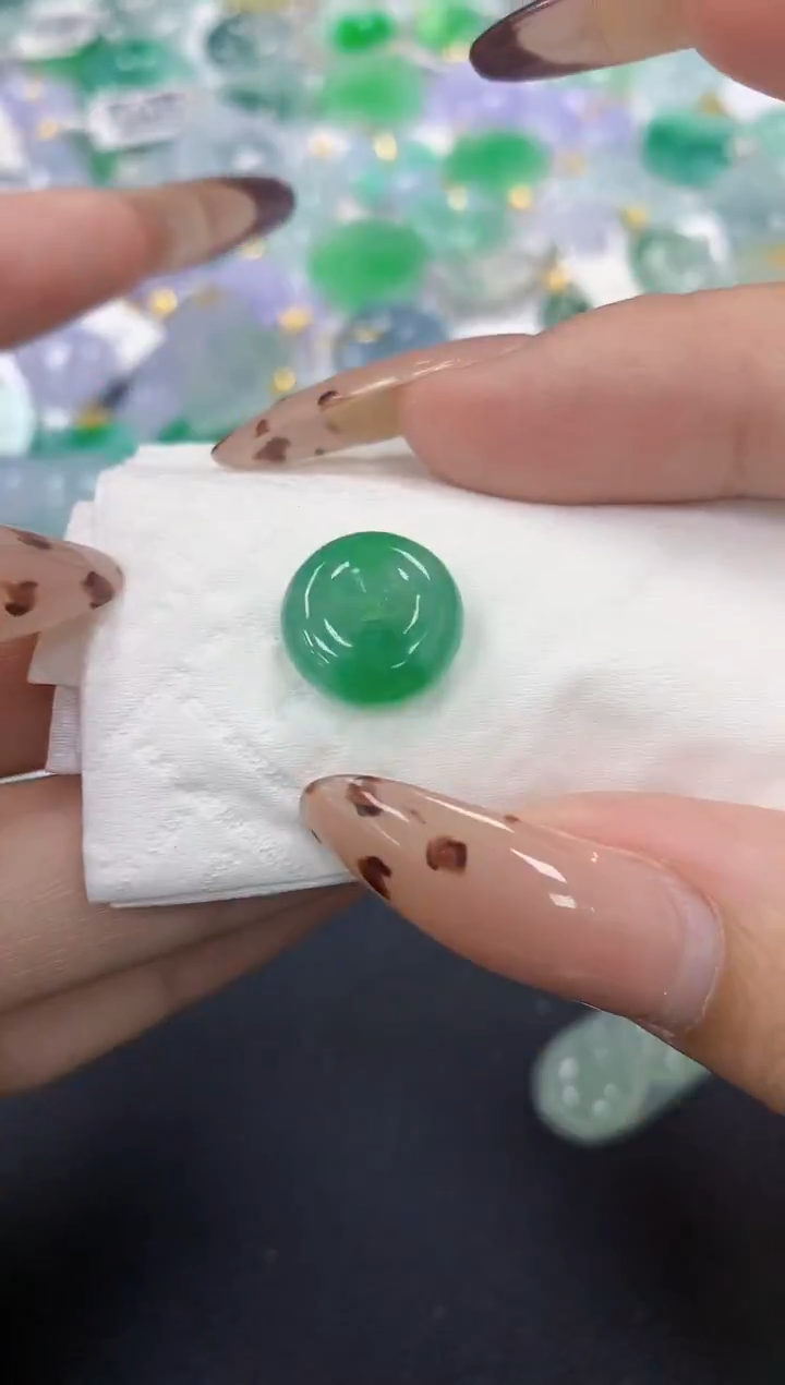 颈饰未镶嵌翡翠a货假一赔三支持复检百元上9元证书费自理