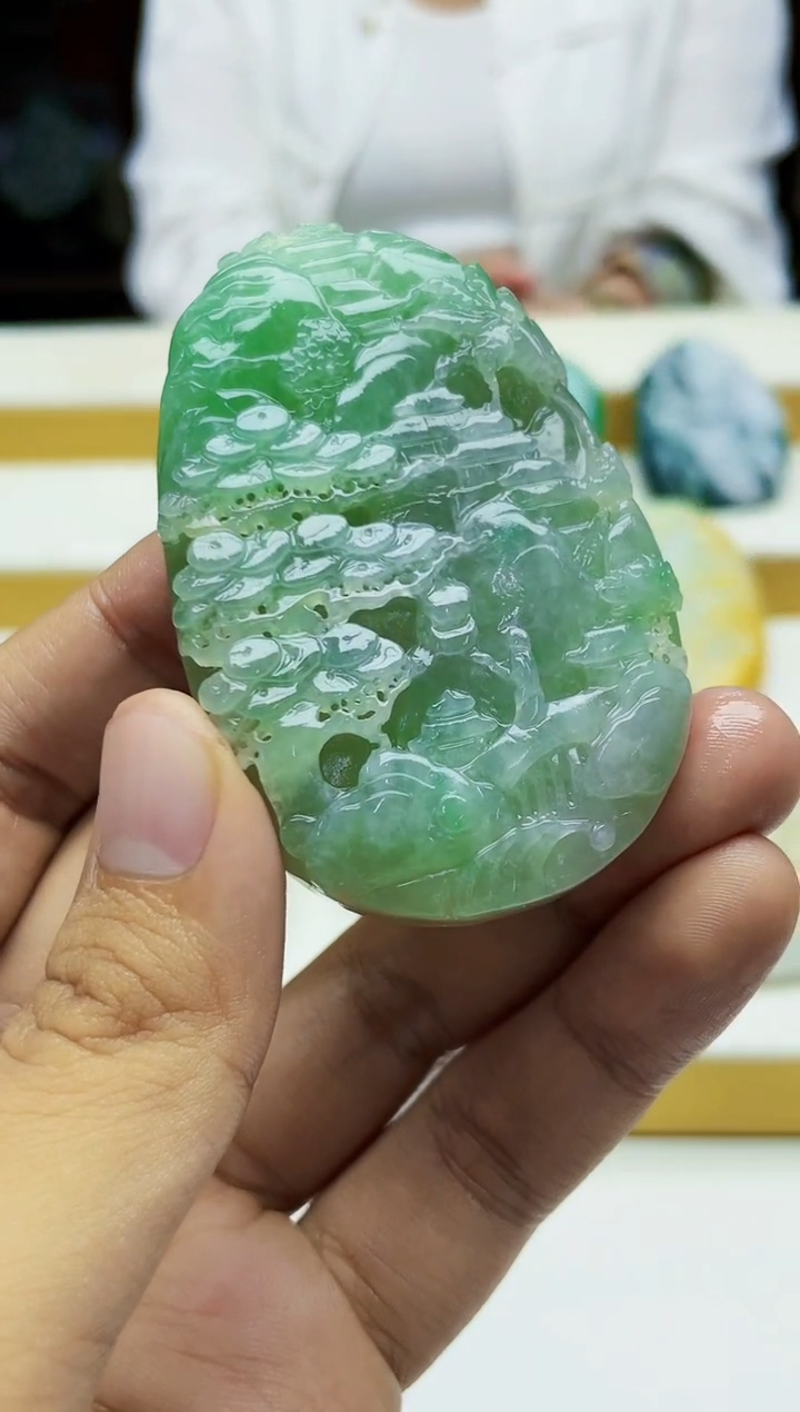 定制翡翠未镶嵌毛货05310115