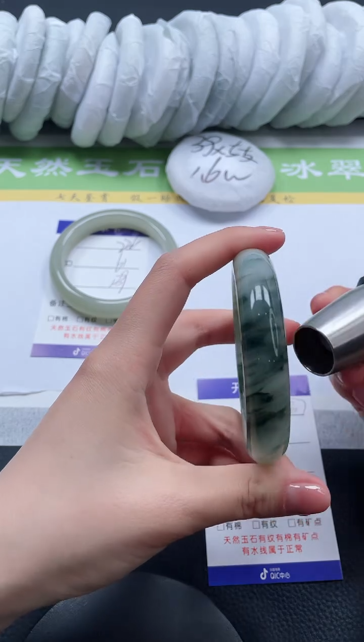 【闪购商品】石英质玉手镯未镶嵌A237-56+