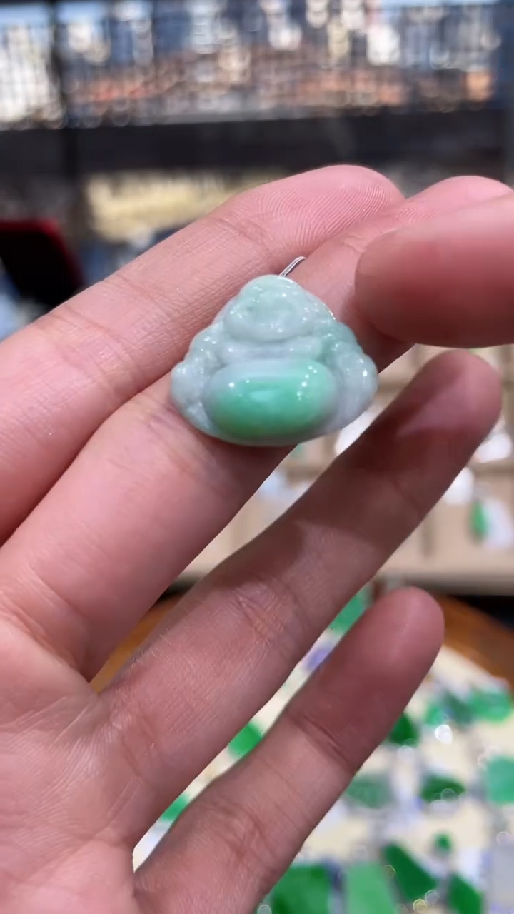 【闪购商品】翡翠吊坠(不含链)未镶嵌佛公