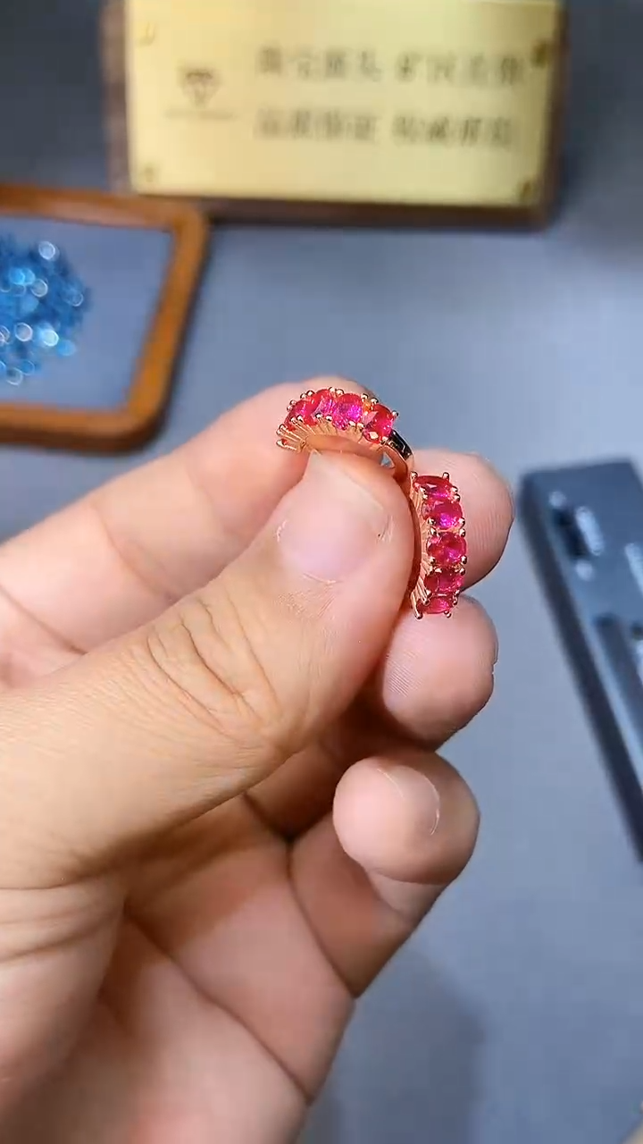 【闪购商品】红宝石耳饰银S925镶嵌354