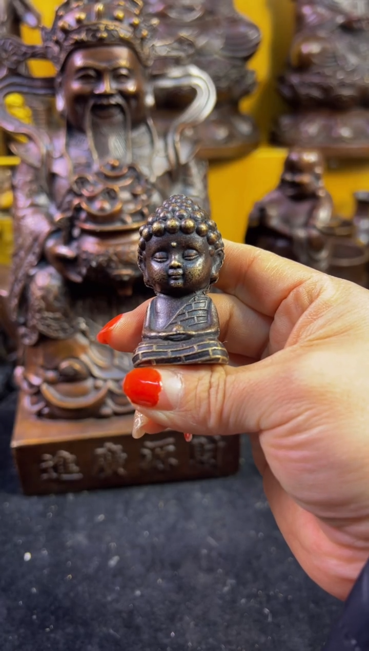 【闪购商品】1案台摆件 物品摆件 娃娃佛