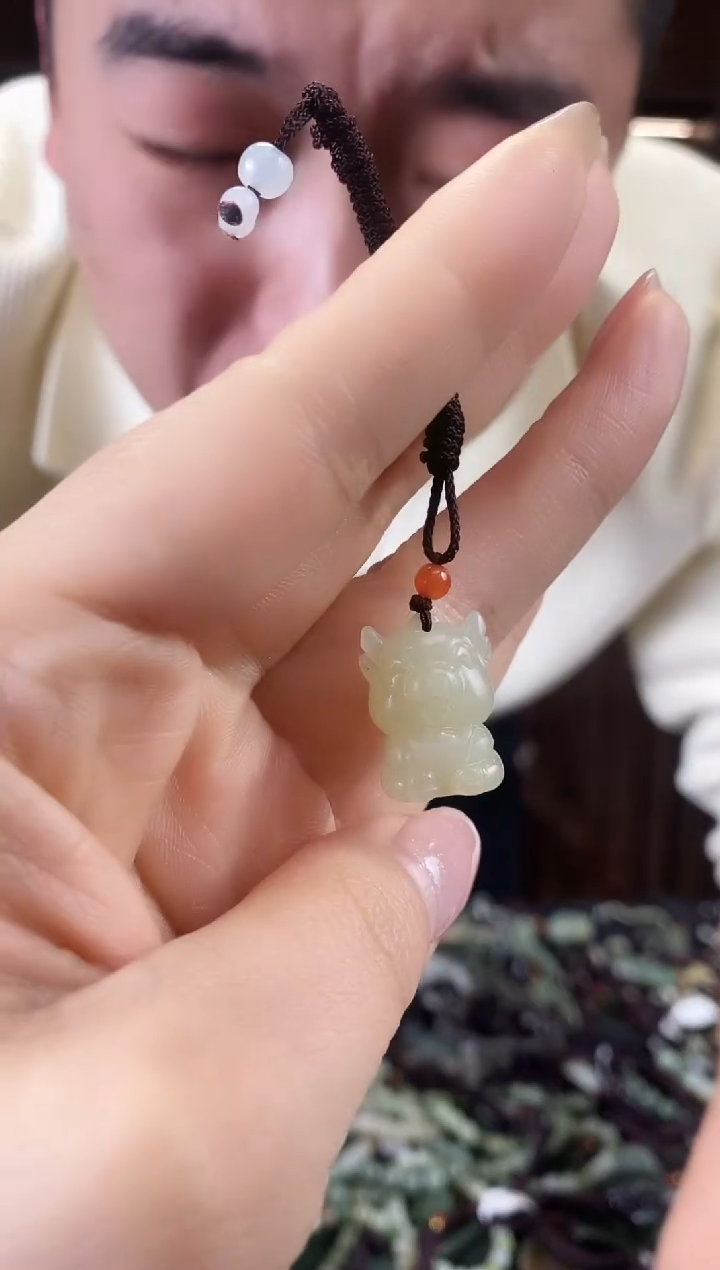 【闪购商品】和田玉颈饰未镶嵌多样性发货，拍一发一