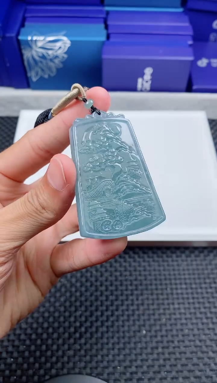 翡翠未镶嵌颈饰111111111