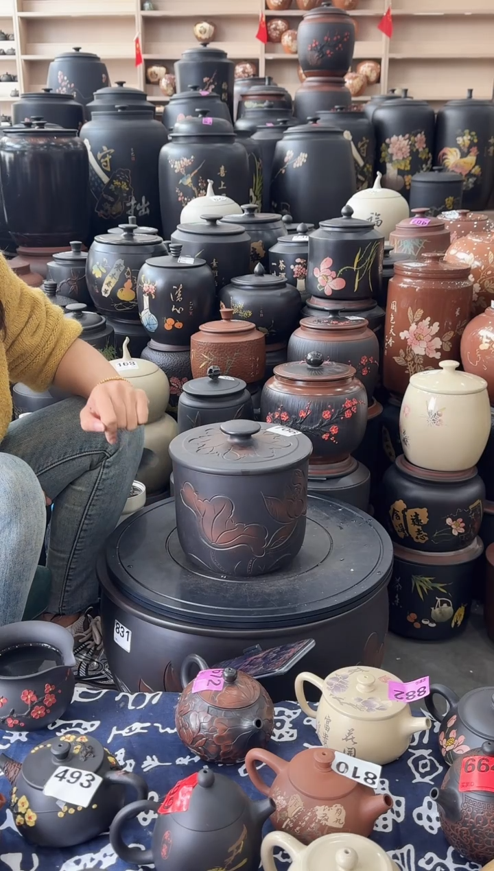 罐大大瑕疵茶叶罐  小五饼荷花    706