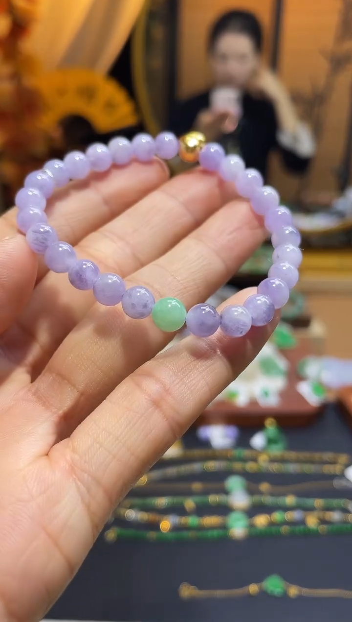 颈饰未镶嵌翡翠手串