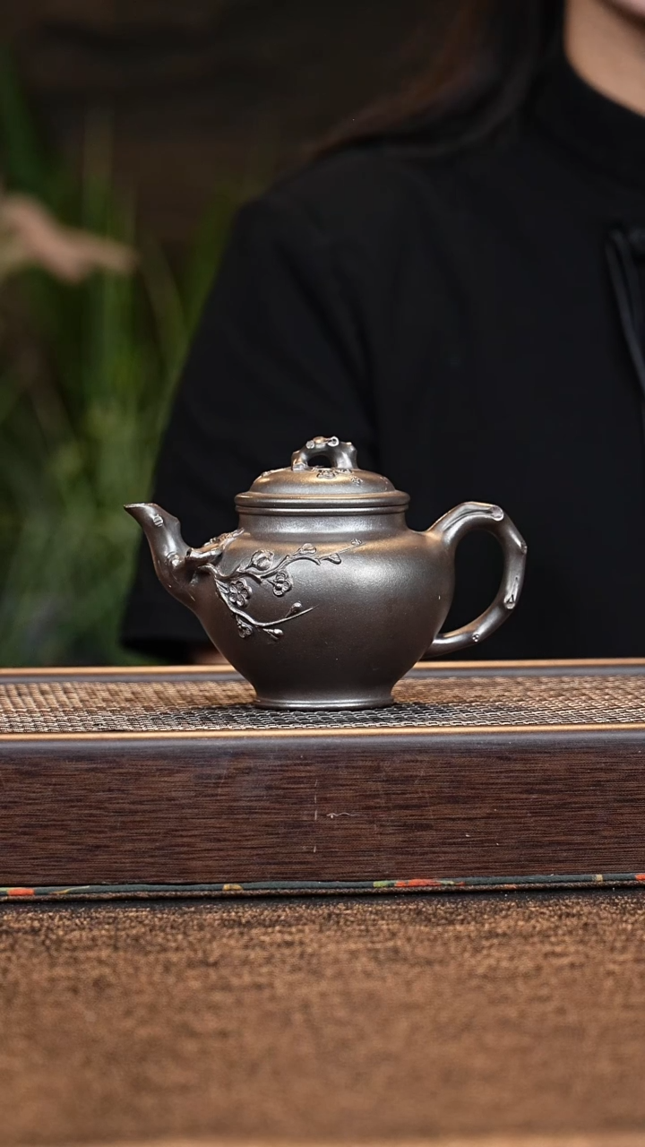 茶壶紫砂小鱼PHD梅报春 240cc