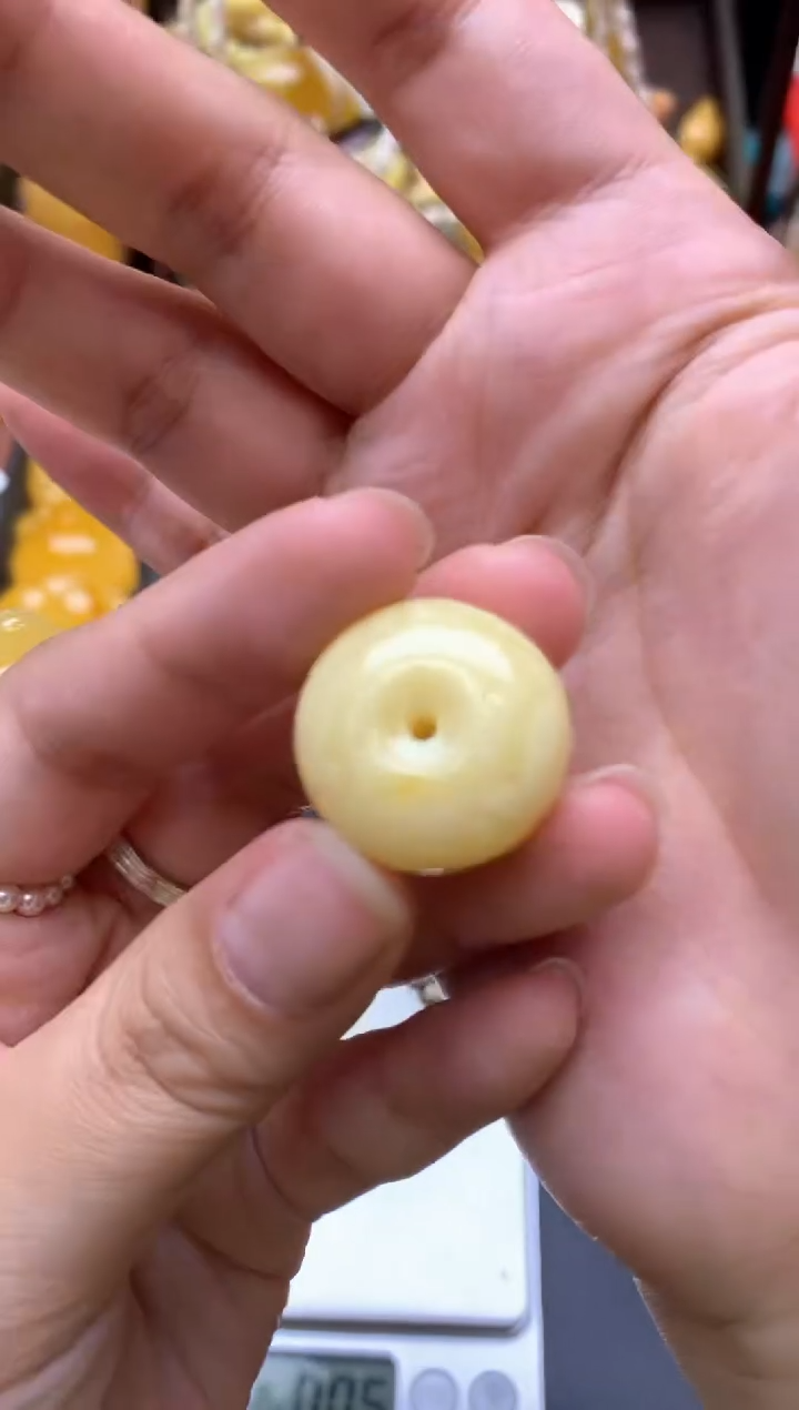 【闪购商品】未镶嵌琥珀珠宝奇石124琥珀蜜蜡花粉有纹小坑介意勿拍