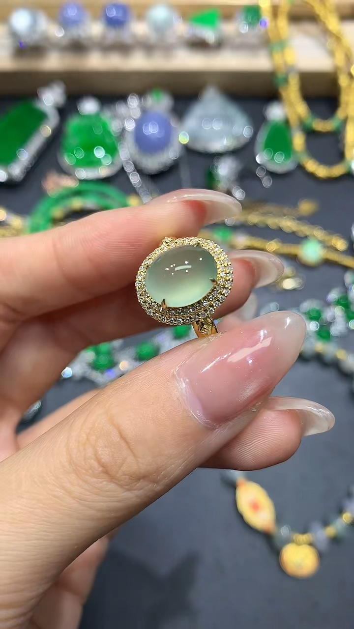 【闪购商品】翡翠戒指18K金镶嵌22团购