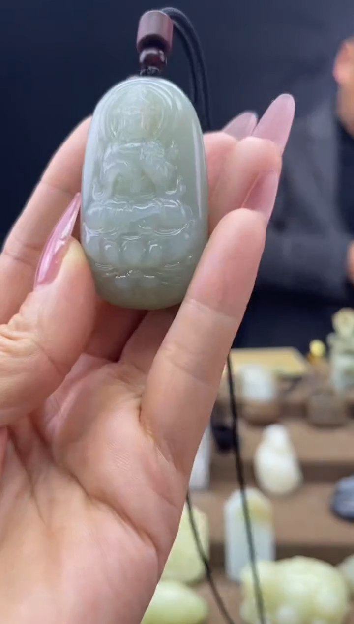 颈饰未镶嵌和田玉1