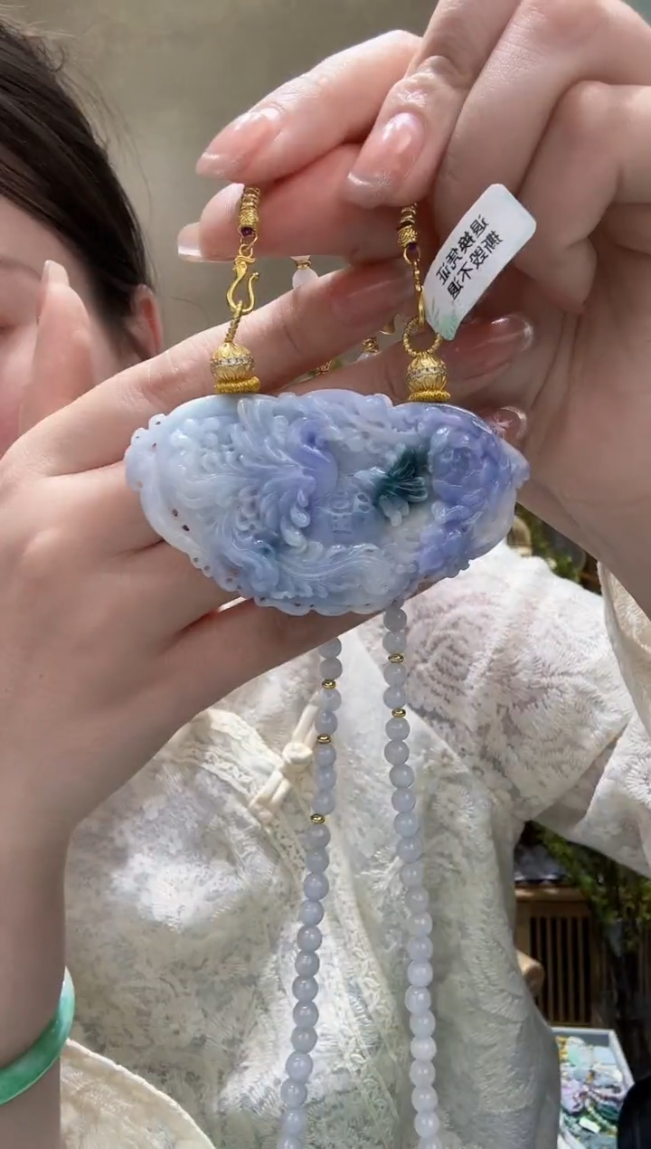 【闪购商品】翡翠未镶嵌颈饰吊坠