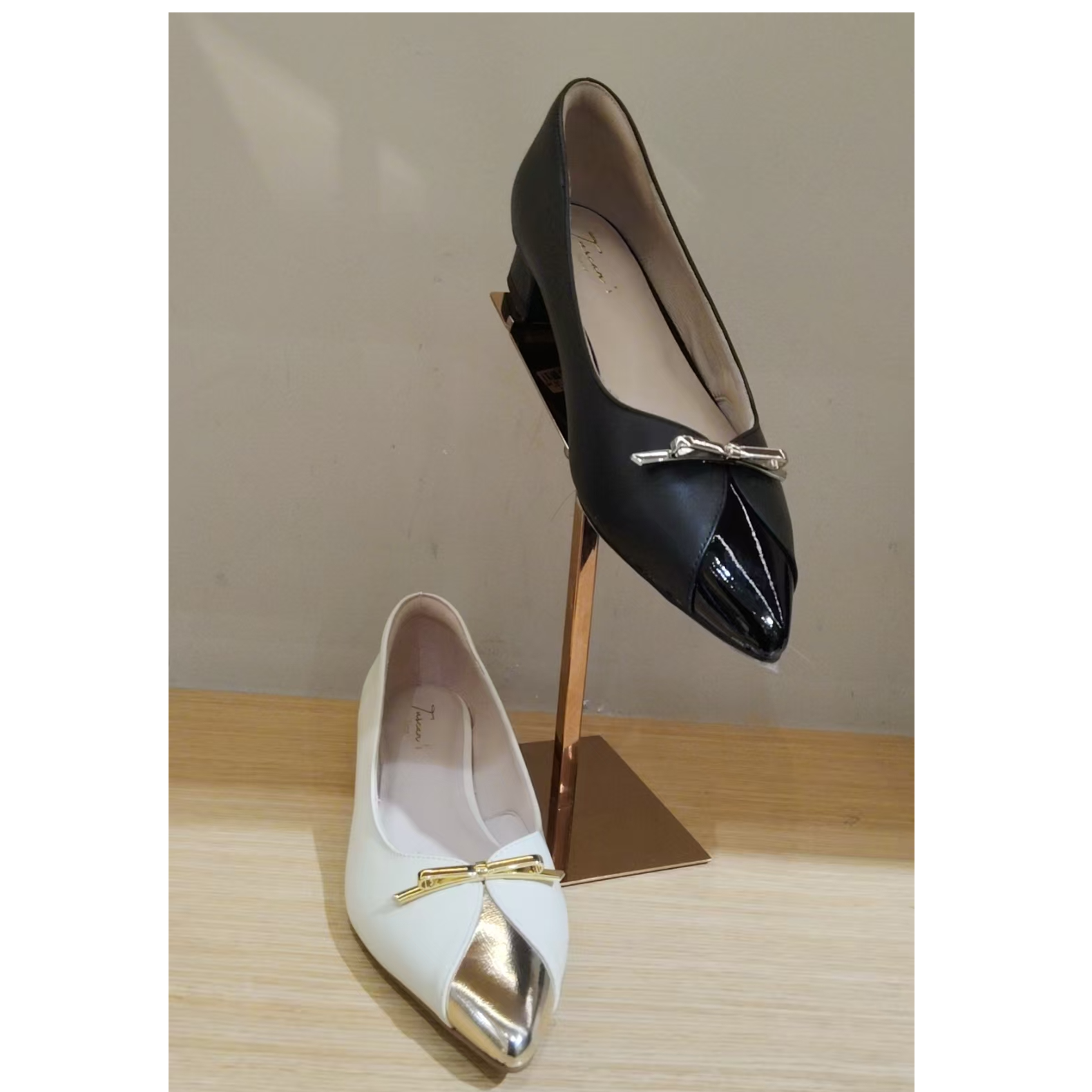 TUSCASN浅口气质纯色平底跟时尚尖头女鞋