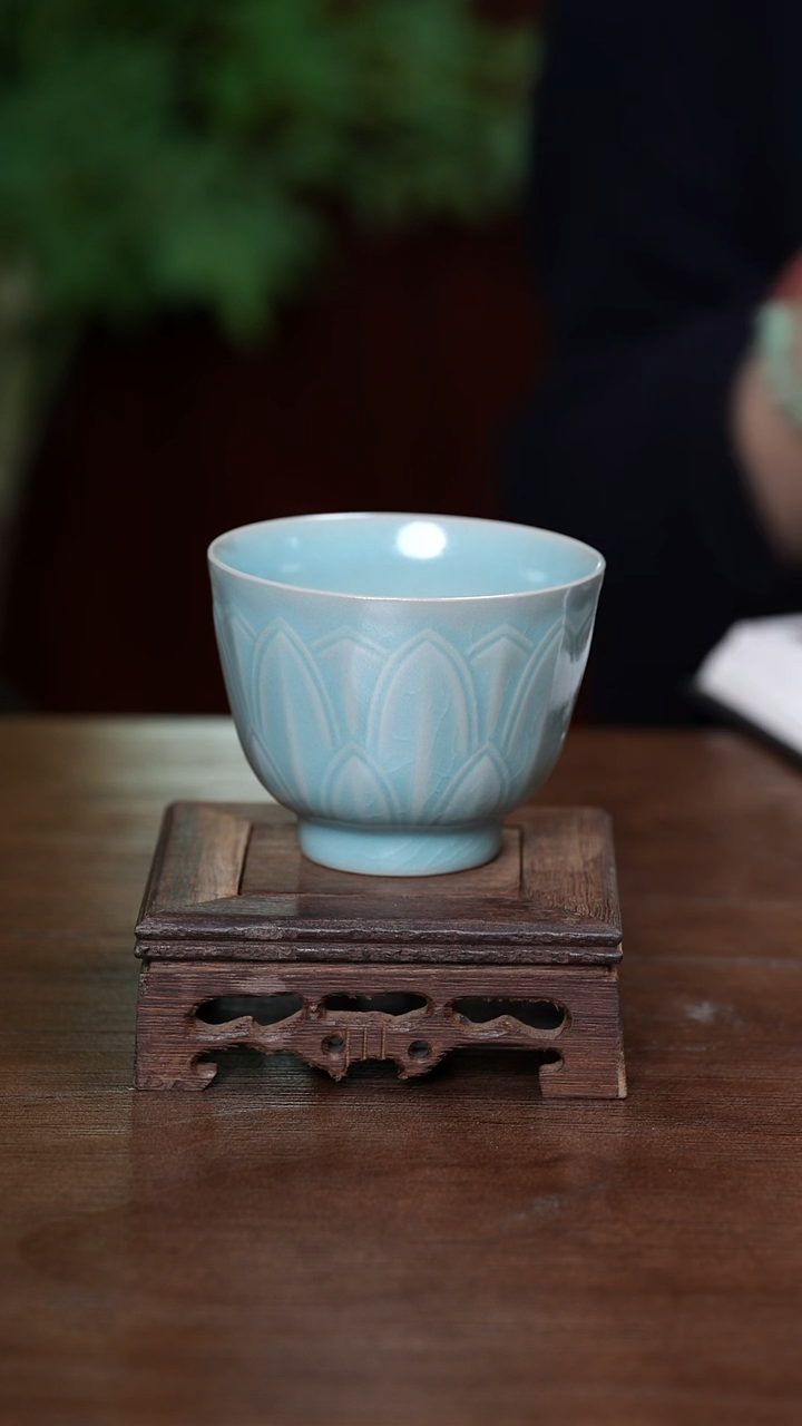 【闪购商品】L·宝丰宋官窑汝瓷莲瓣杯