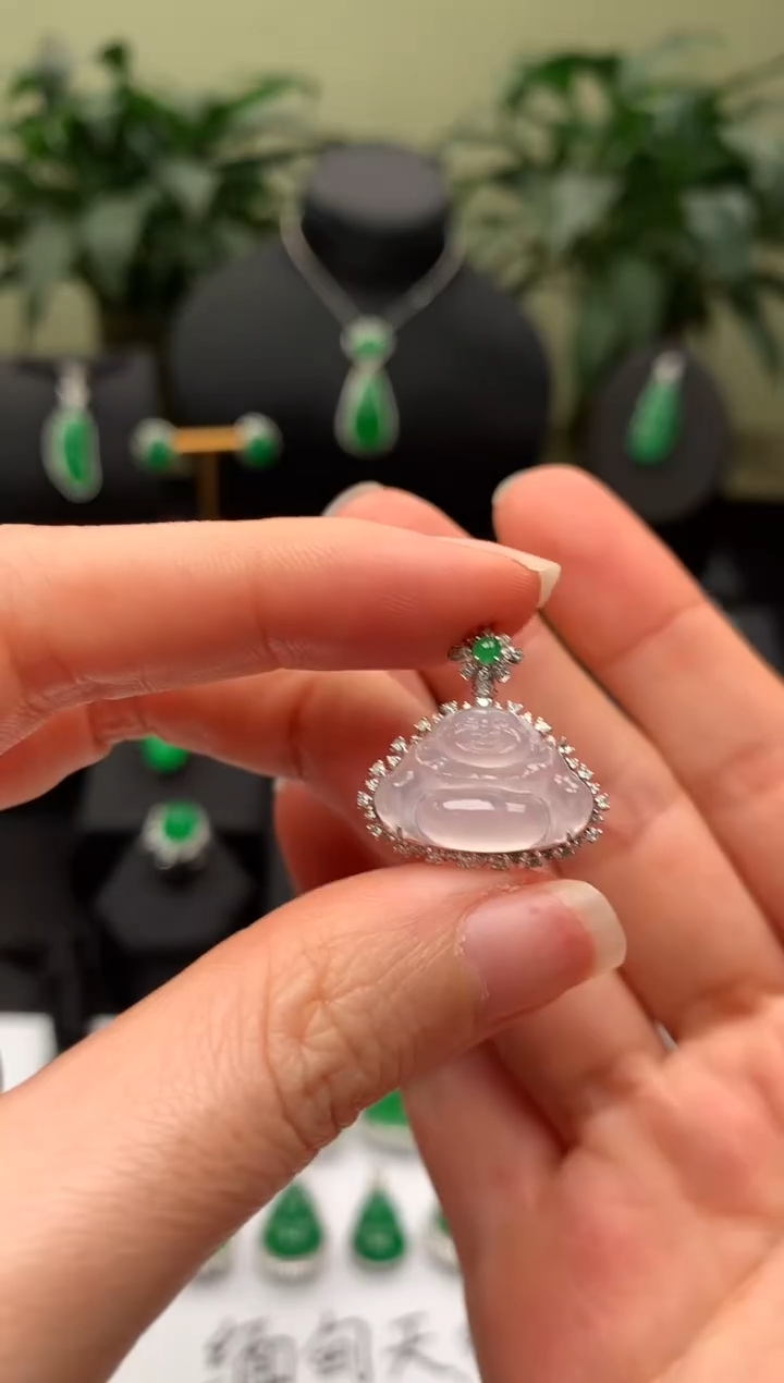 【闪购商品】翡翠颈饰18K金镶嵌佛公