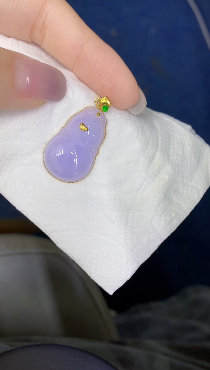 颈饰18K金镶嵌翡翠缅甸天然翡翠A货