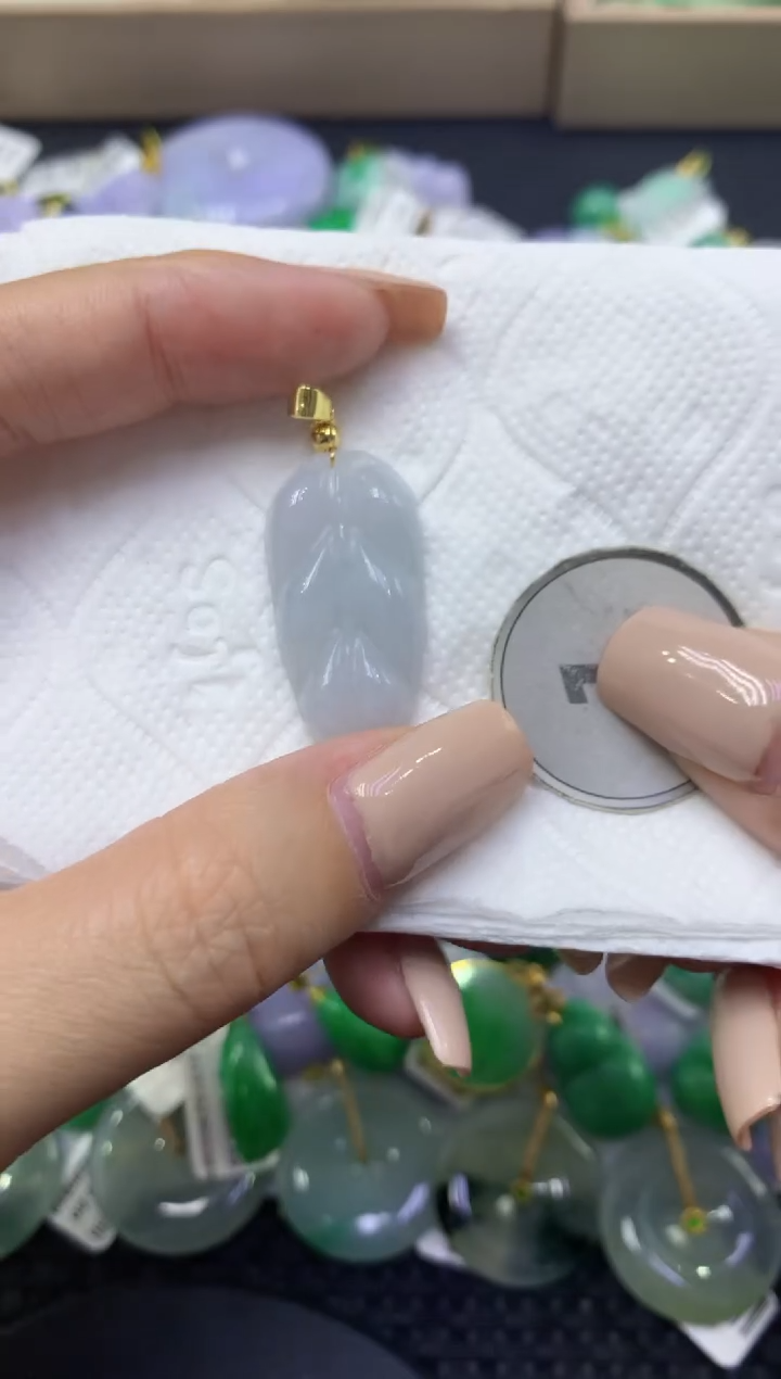 颈饰未镶嵌翡翠天然缅甸翡翠A货