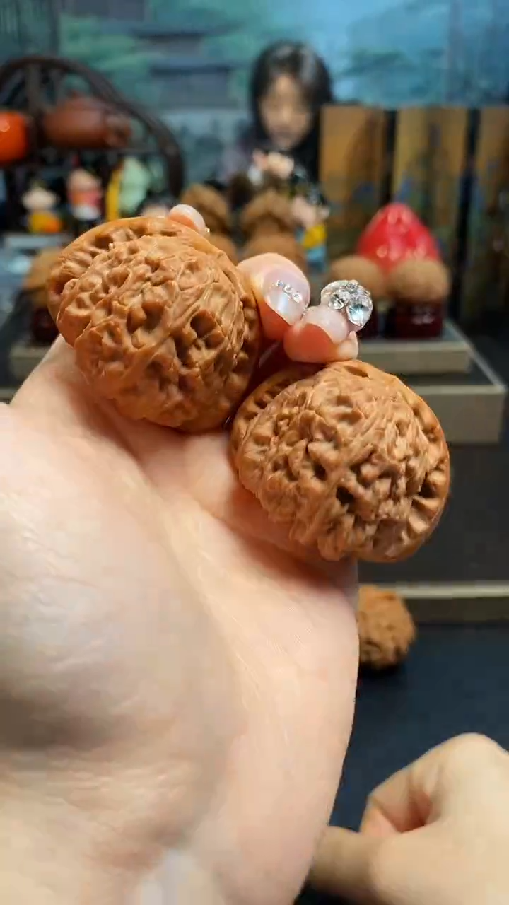 【闪购商品】文玩核桃吊坠H436白狮子43