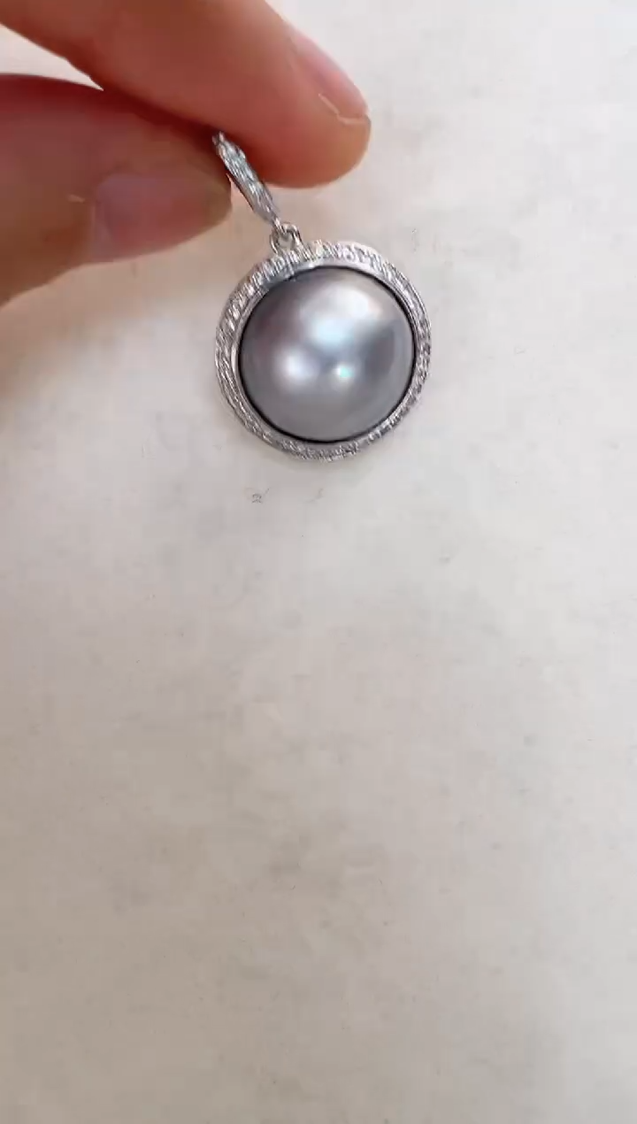 【闪购商品】拼合珍珠（马贝珠）颈饰银S925镶嵌太阳花灰色