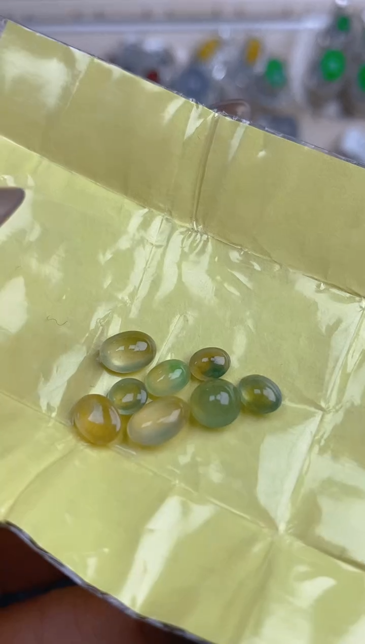 【闪购商品】定制翡翠未镶嵌天然翡翠蛋面168