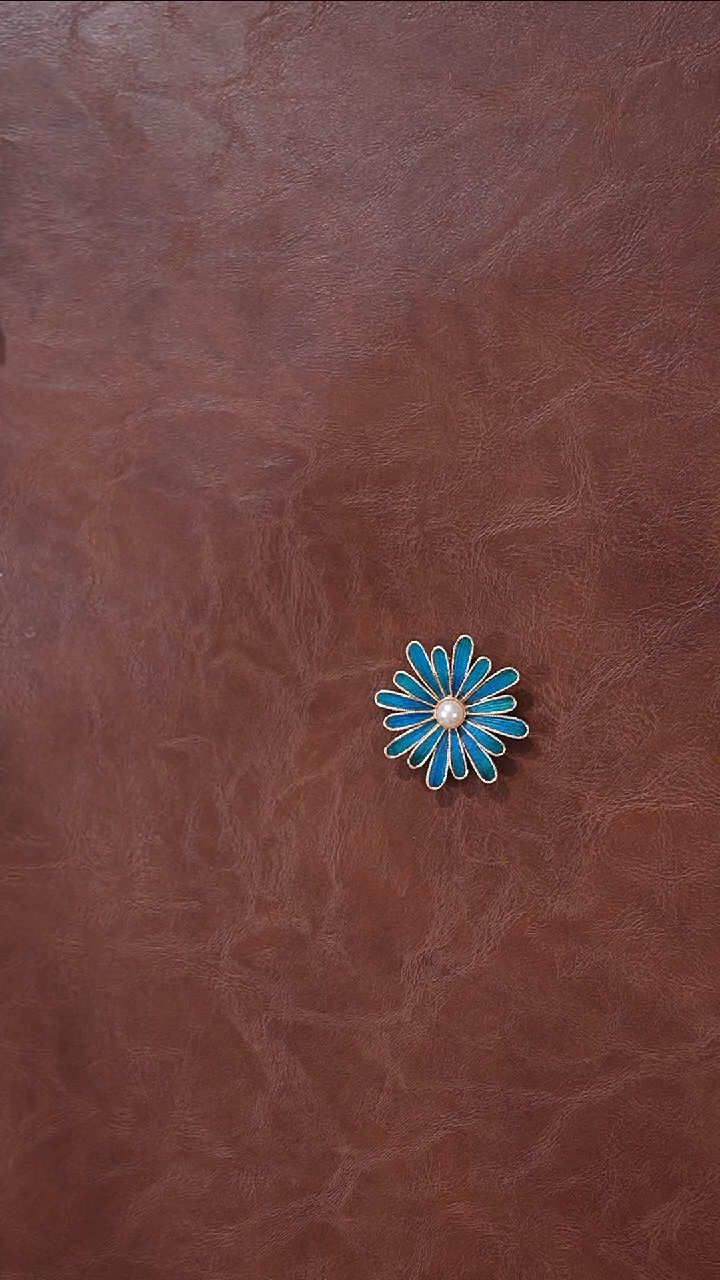 非遗仿点翠胸针一只