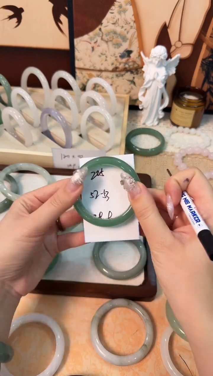 未镶嵌手镯石英质玉225//52-53