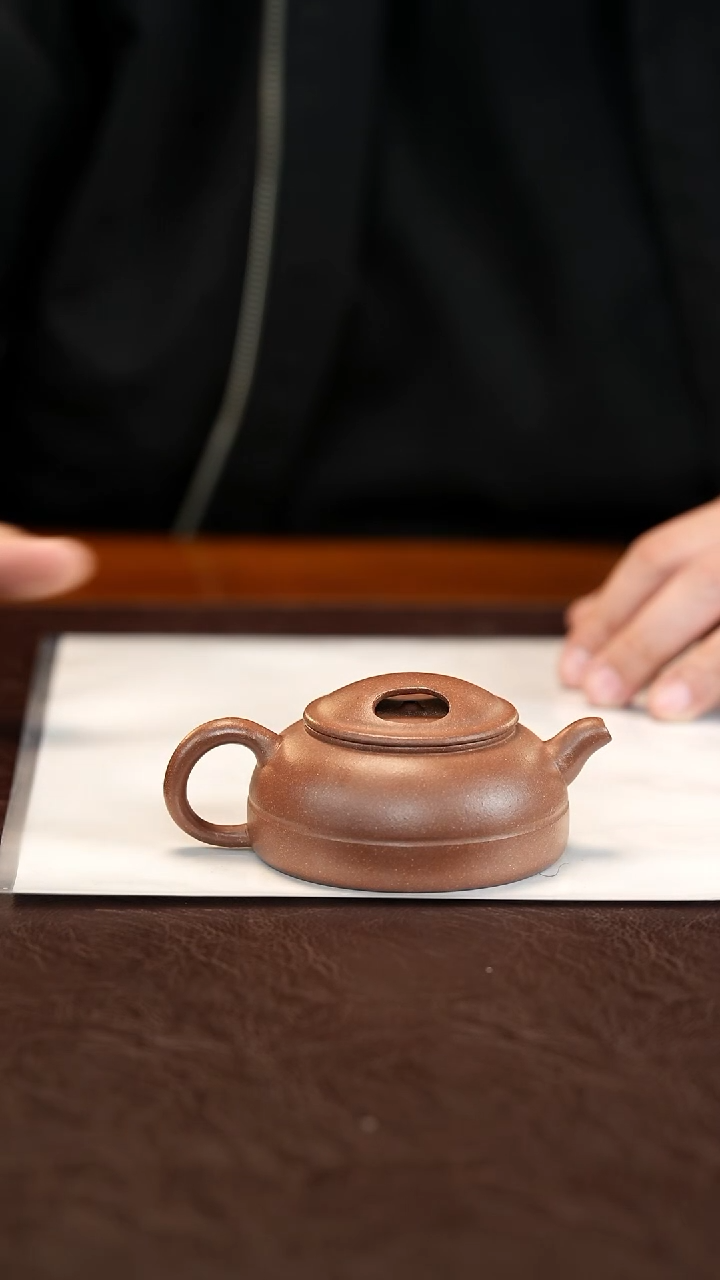 茶壶紫砂降坡 牛盖 130cc