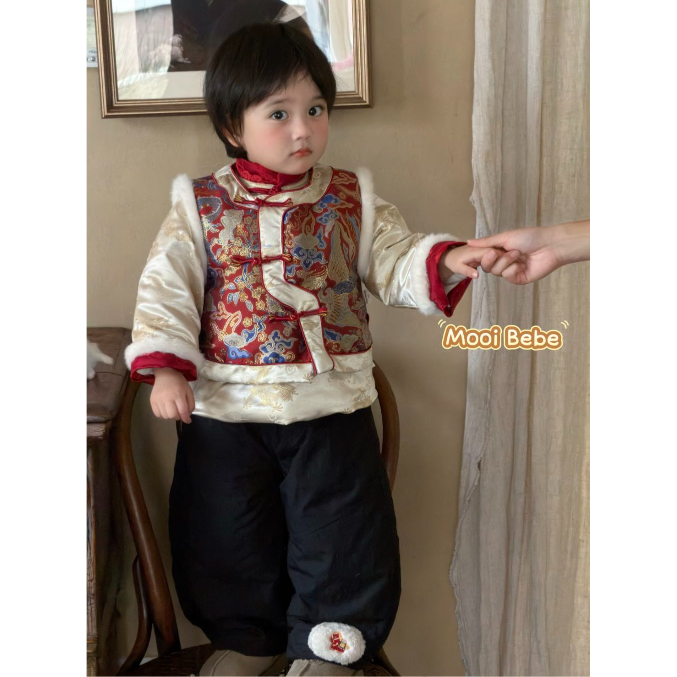 AH 墨一2025年新款男女宝年款
