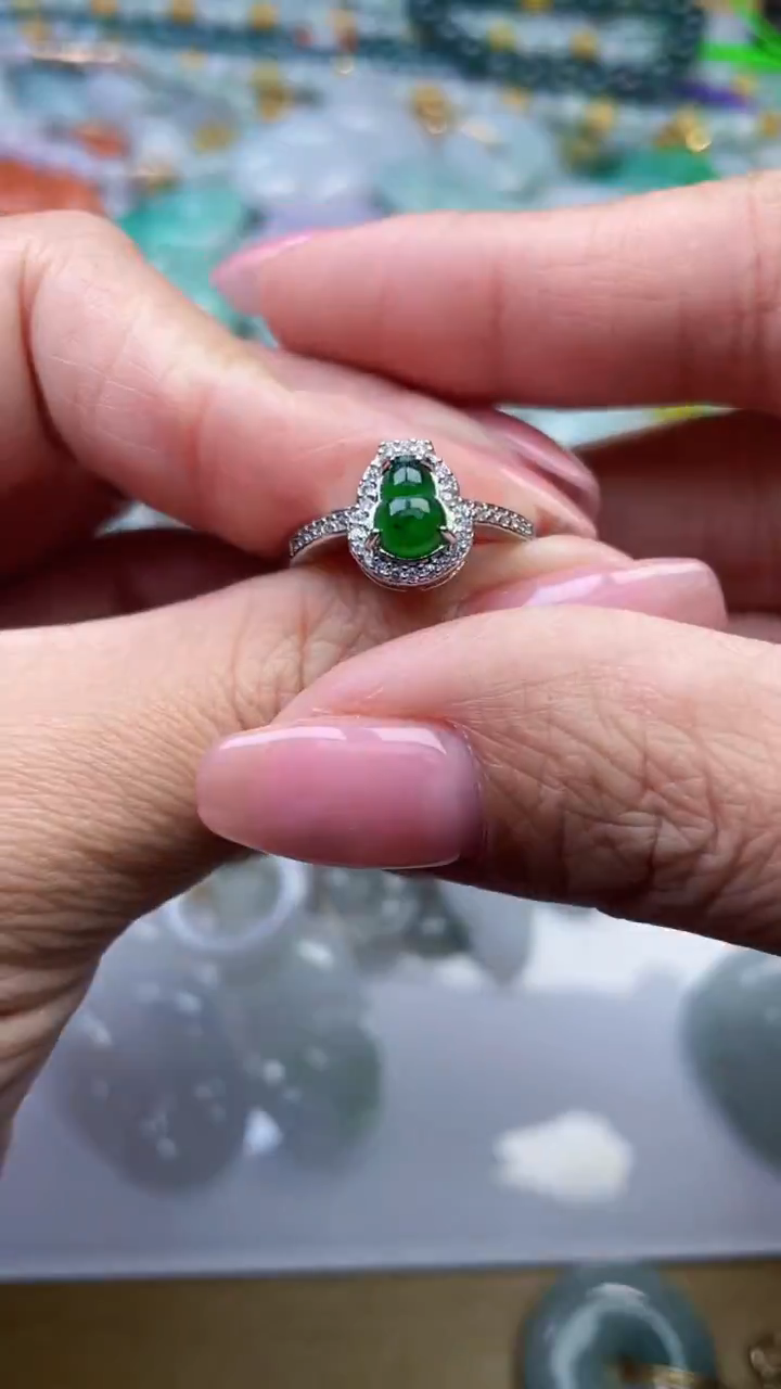 未镶嵌戒指翡翠1