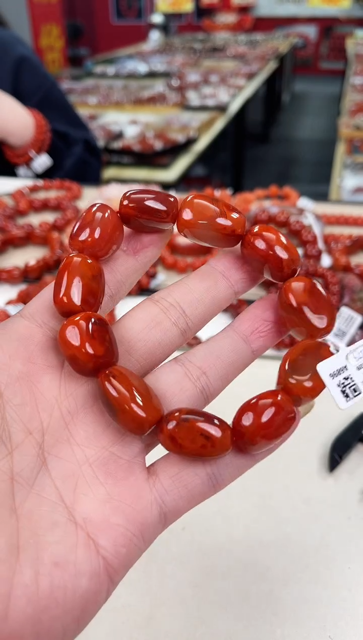 未镶嵌瓦西nxh随型手串南红玛瑙（多样式发其一）